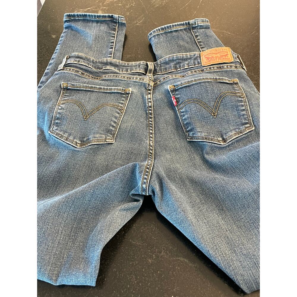 Levi's Classic Mid-Rise Skinny jean 12 - Picture 7 of 10